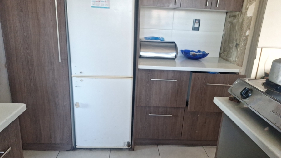 3 Bedroom Property for Sale in Lentegeur Western Cape